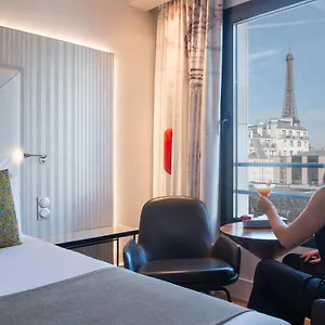 Le Parisis - Tour Eiffel 4* Paris